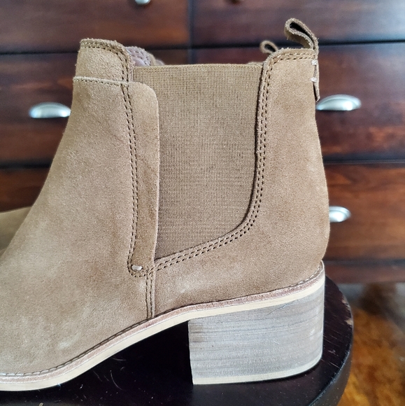 Crevo suede chestnut Chelsea boot - Picture 5 of 10